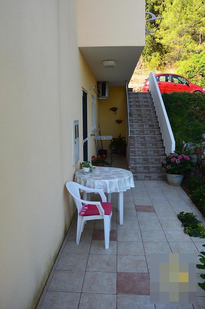 Studio Apartment In Preko With Sea View, Terrace, Air Conditioning, Wi-Fi Экстерьер фото